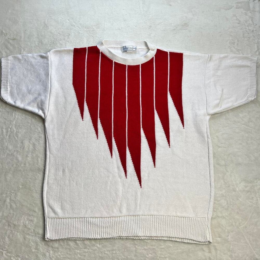 British Vogue Vintage 1980’s red white Knit Sweater size Medium Short Sleeve USA